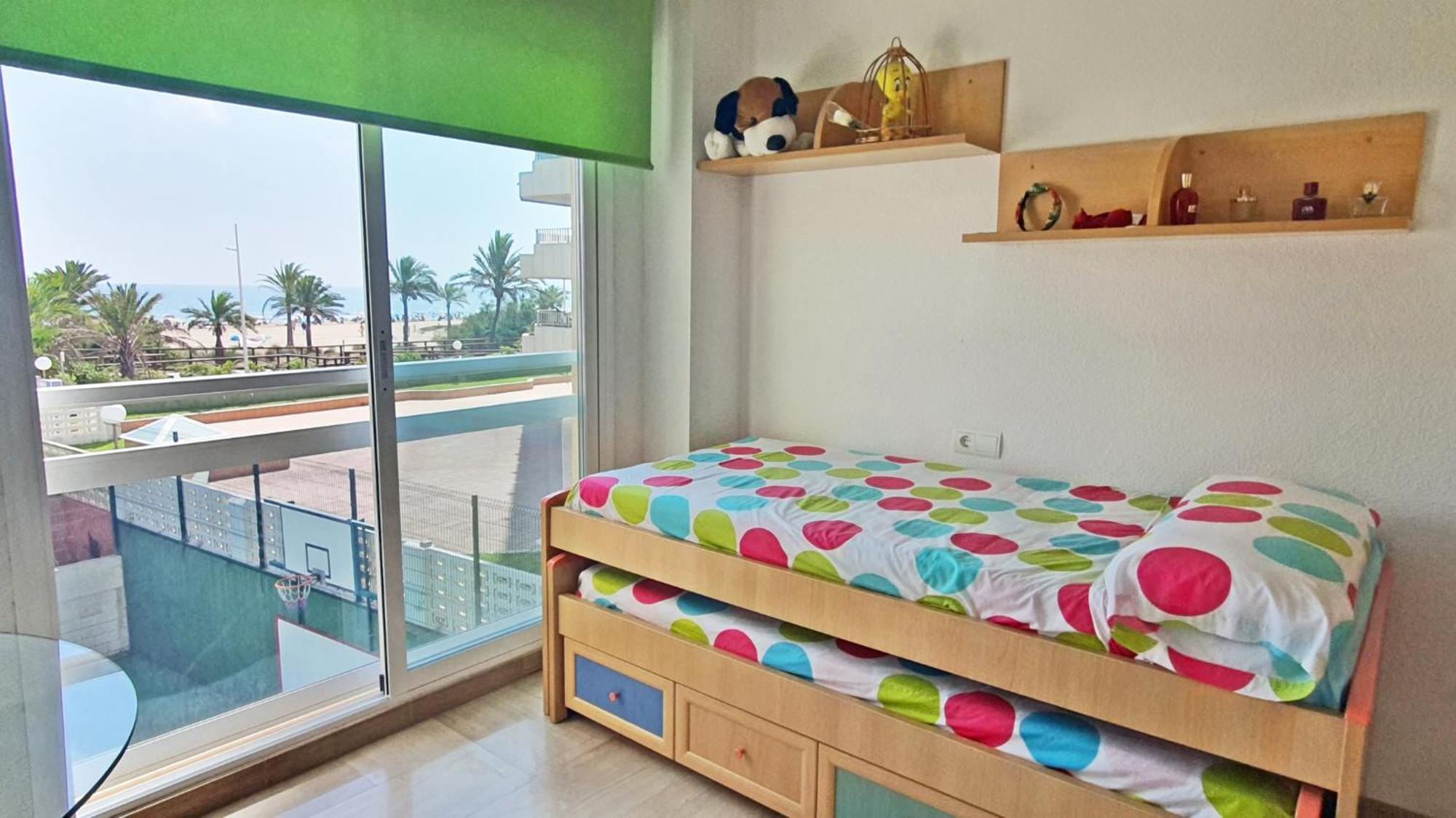 Aigua Blava Primera Linea - Alquiler Solo Familias Playa de Gandia Exterior photo